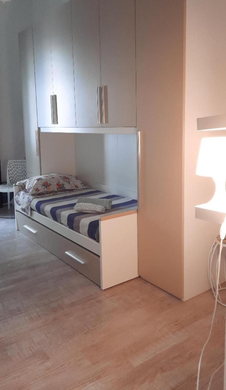 Insidelecce *